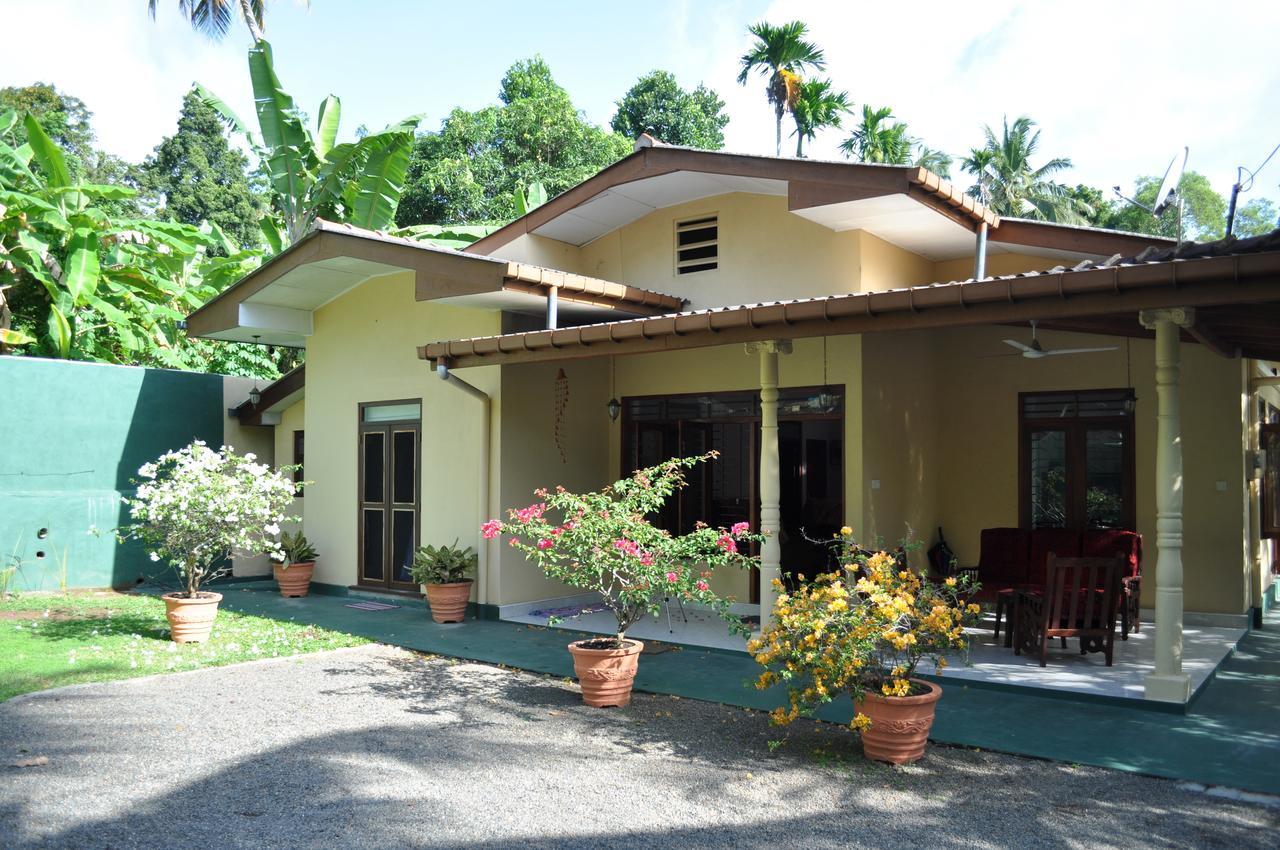Jacks Bed And Breakfast Talpe Exterior photo